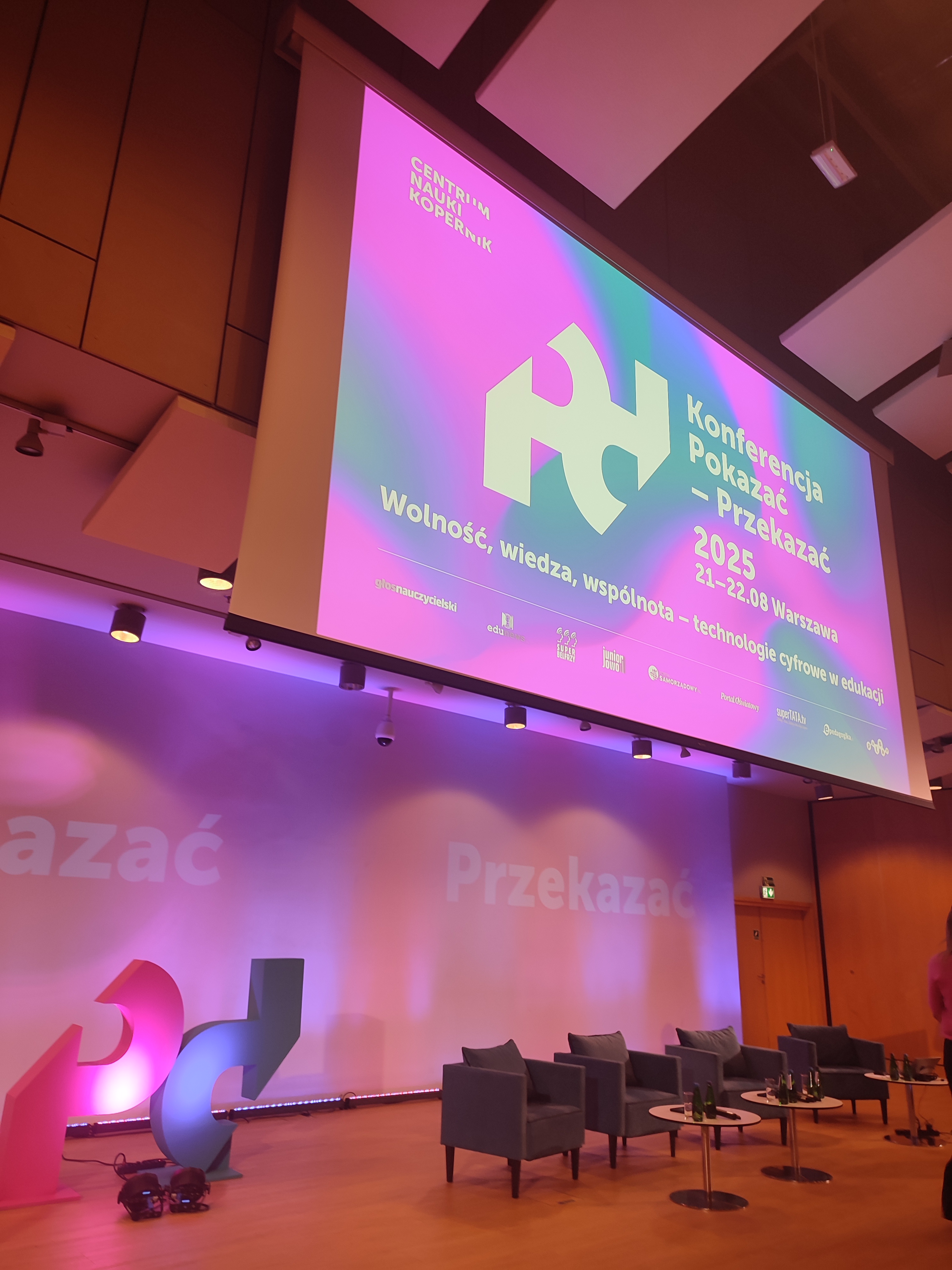 "Pokazać – Przekazać 2025: Wolność, wiedza, wspólnota – technologie cyfrowe w edukacji” "Pokazać – Przekazać 2025: Wolność, wiedza, wspólnota – technologie cyfrowe w edukacji”